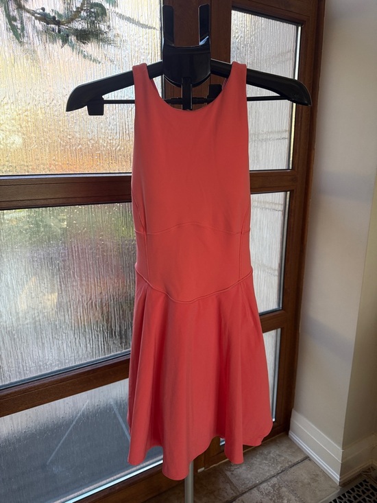lululemon athletica Dresses & Skirts - BRAND NEW Lululemon tennis dress size 6
